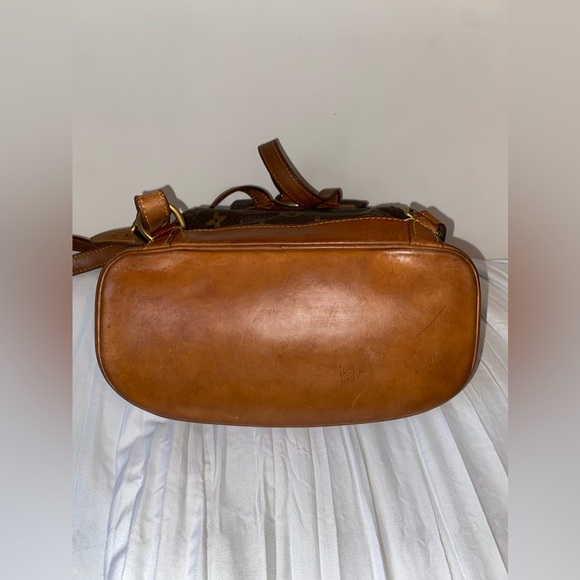 Louis Vuitton Montsouris Backpack - Picture 5 of 15